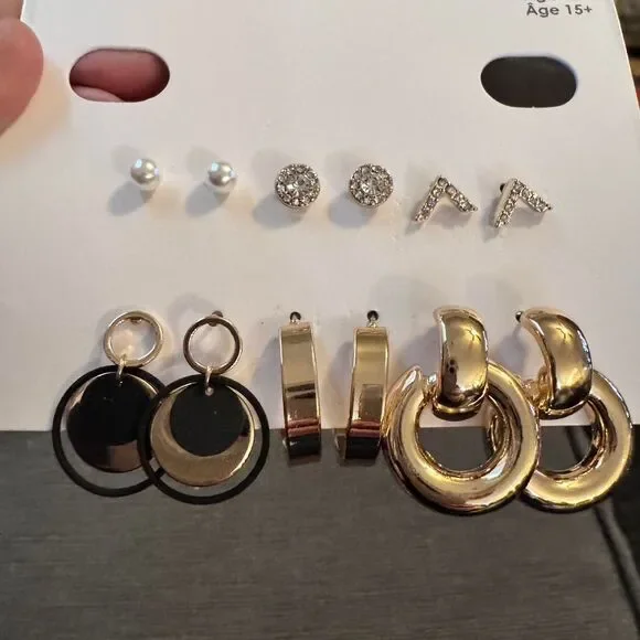 GAP Jewelry & Hair Clip Bundle NWT Gold Hoops Stud Earrings Hair Barrette Set - Picture 2 of 5